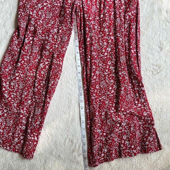 LULU’S Red Floral Cropped Off Shoulder Jumpsuit - Picture 5 of 10